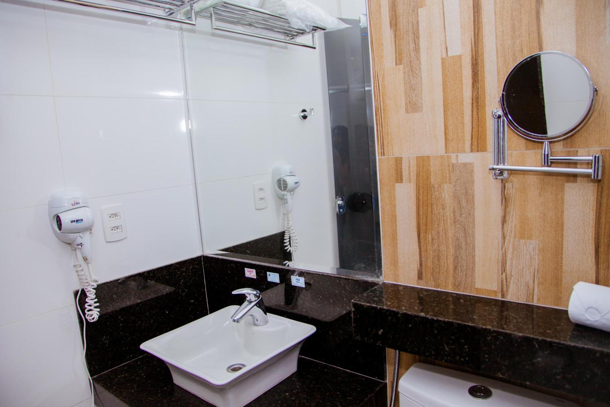 Grande Hotel Ipatinga Bagian luar foto